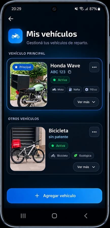 La lista de vehículos cargados: una moto y una bicicleta